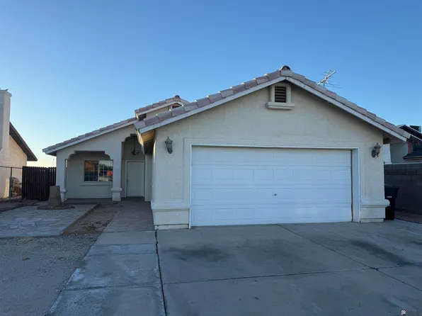 996 N 4th Dr, San Luis, AZ 85349