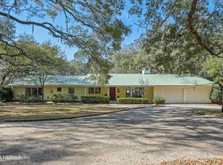 150 Sunset Strip Dr, Hawthorne, FL 32640