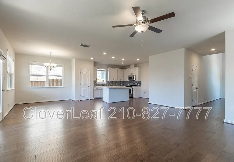 2009 Flametree Ave — Photo 10