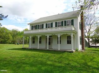 1221 N Ferry Landing Rd, Galena, IL 61036