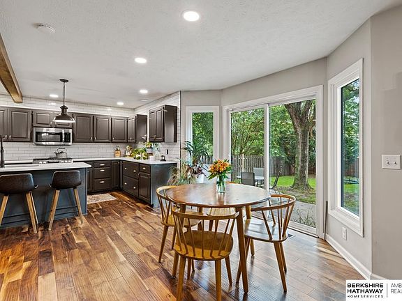4th image of 6433 N 105th Ave