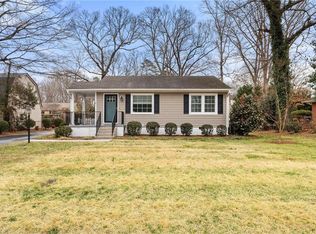 216 Forestdale Dr, Jamestown, NC 27282