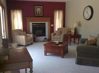 4421 Hunters Glen Dr, Sheboygan, WI 53083