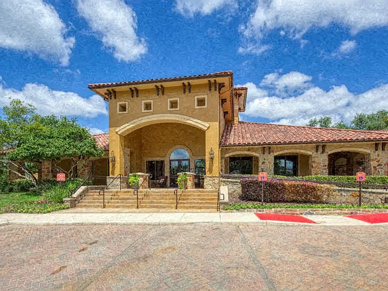 Montecristo Leasing Office