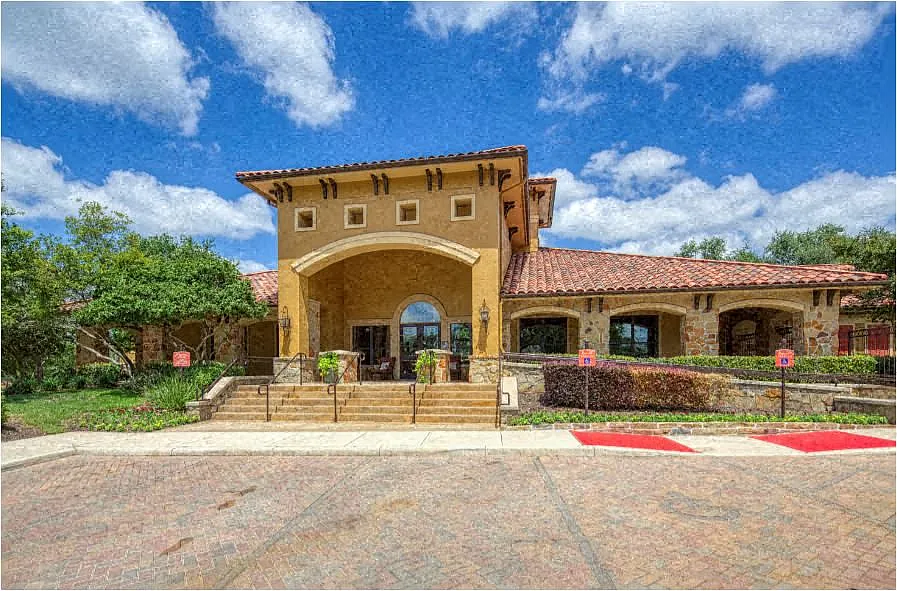 Montecristo Leasing Office - Montecristo Apartments