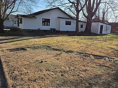 211 S Mulkey St — exterior photo