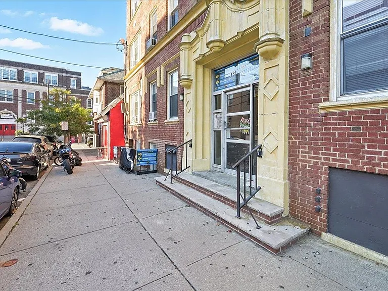 3-5 Potter Pl #2B — Photo 16