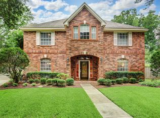 2002 Vista Lake Ct, Sugar Land, TX 77478