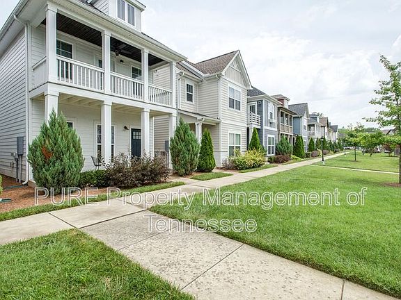 2nd image of 7629 Veranda Ct