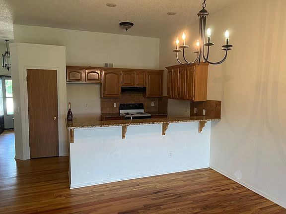 3rd image of 1907 S Powahatan Ct