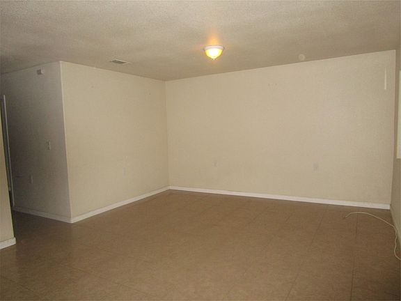 5th image of 3946 Temescal Ave