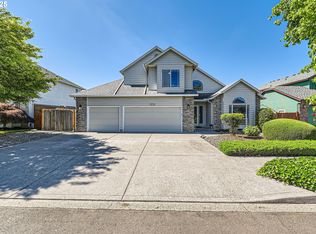 22160 NE Lachenview St, Fairview, OR 97024