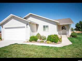 521 E Main St, Mount Pleasant, UT 84647