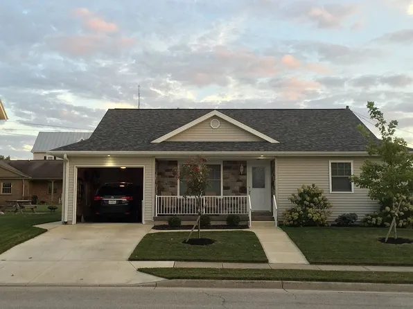 31 W 5th St, Minster, OH 45865