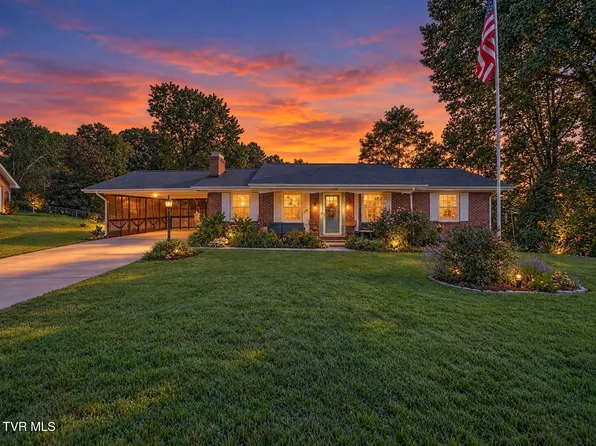 7365 White Pine Cir, Bristol, VA 24202