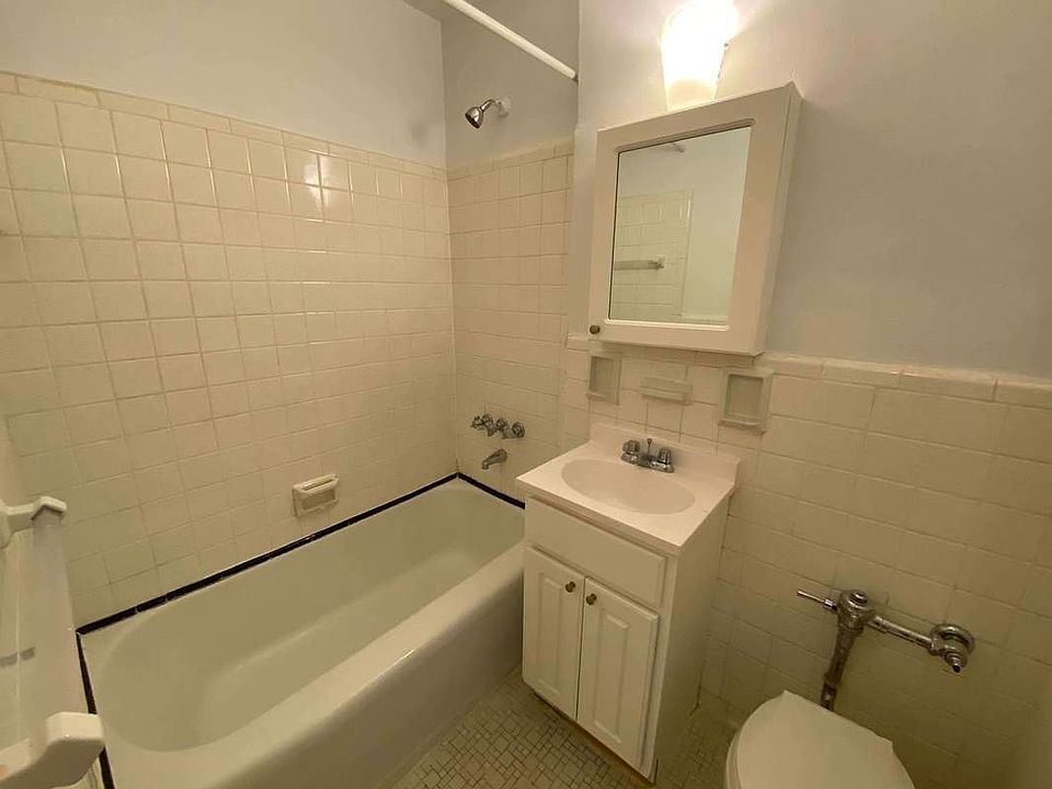1st image of 41-11 Parsons Blvd #2