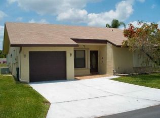 6281 Red Cedar Cir, Greenacres, FL 33463