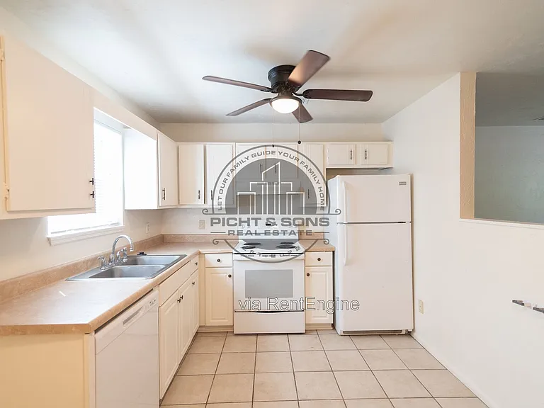 3721 Maria Cir — Photo 7