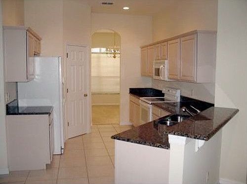 1st image of 684 Lakeworth Cir