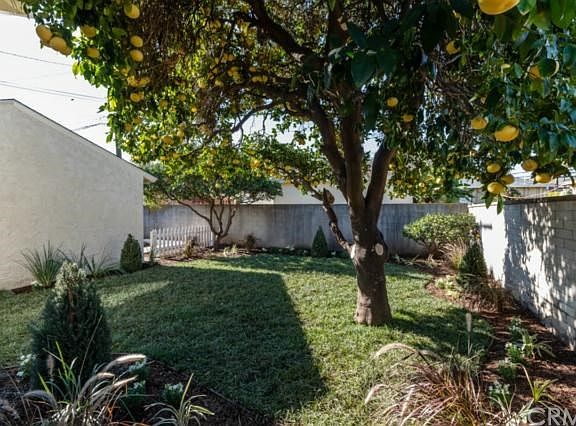5th image of 4023 Bledsoe Ave