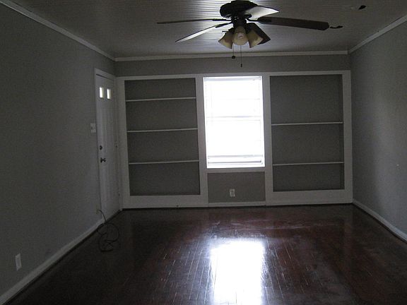 2nd image of 5514 Aspen St