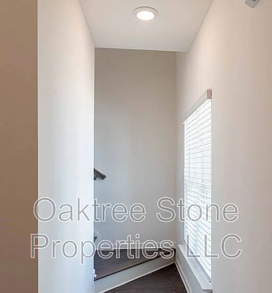 3348 Pepperpike Ct — Photo 12