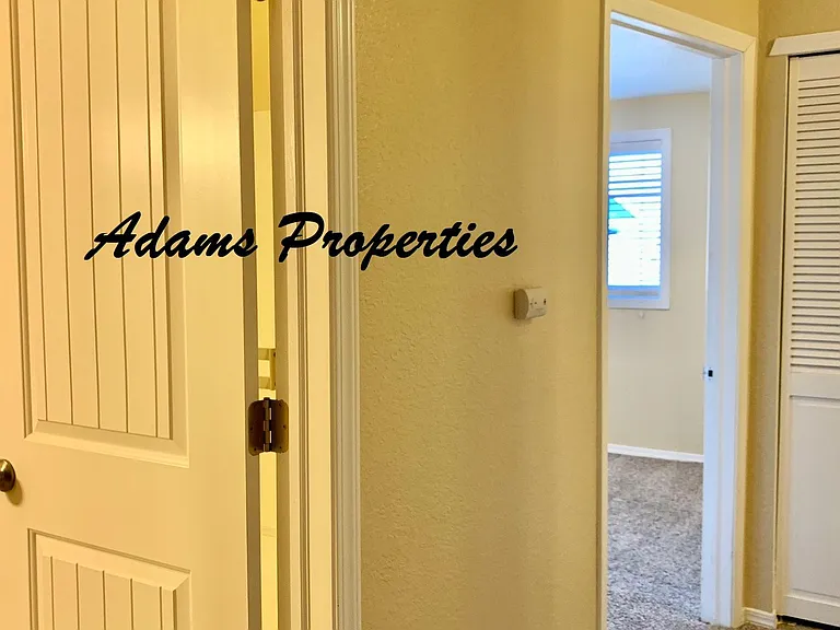 220 Israel Rd SW — Photo 12