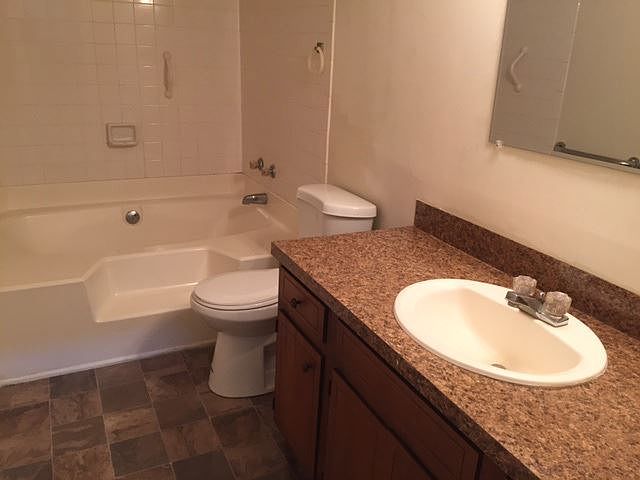 1st image of 104 Courtland Dr
