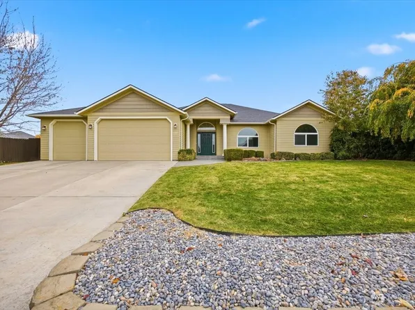 1107 SE Harvest Drive, College Place, WA 99324