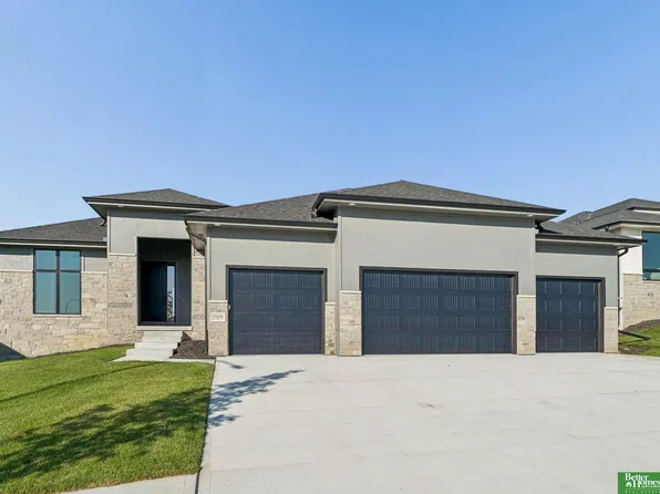 5606 N 198th St, Elkhorn, NE 68022