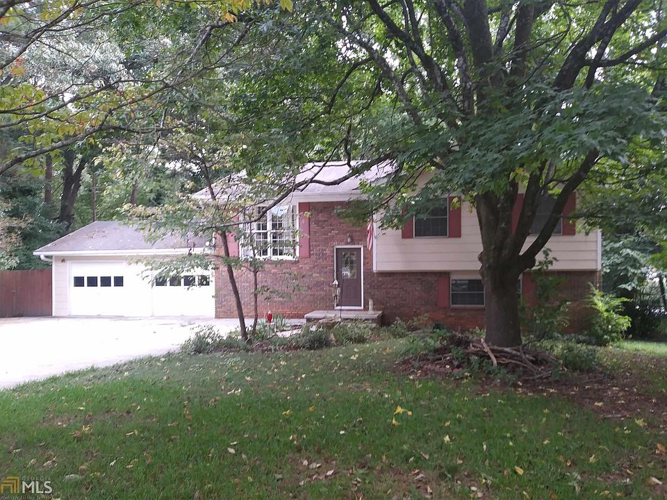 1st image of 1855 Chisolm Ct #12