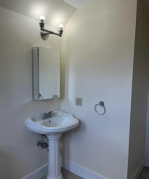 3 Columbia St #3 — Photo 12