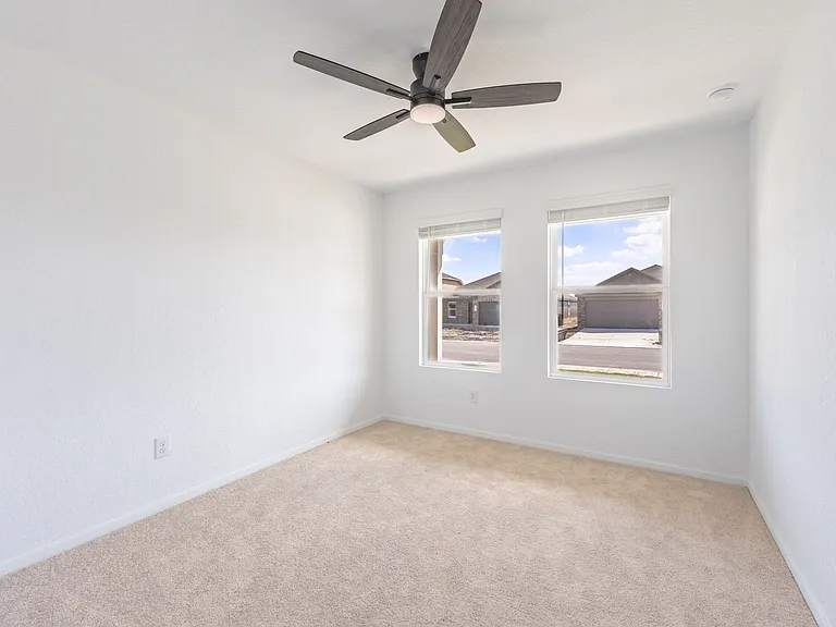 2207 Allison Crk — Photo 4