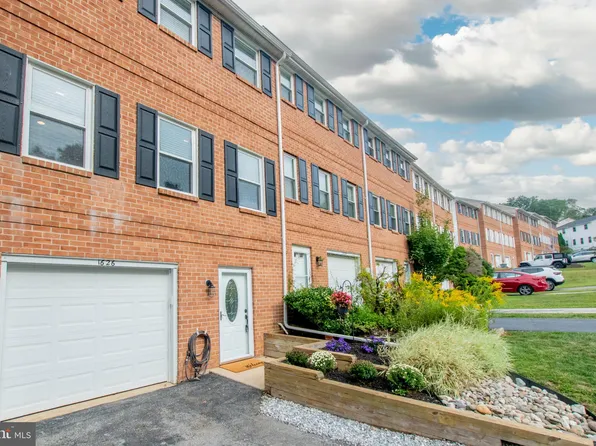 1626 S Coventry Ln, West Chester, PA 19382