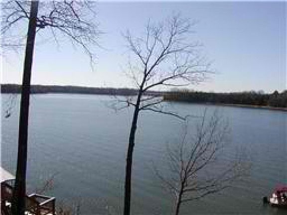 5th image of 621 Wildwood Trce