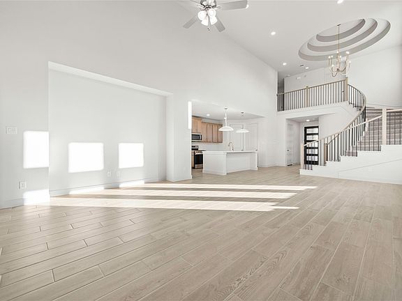 3rd image of 206 Sierra Stream Ln