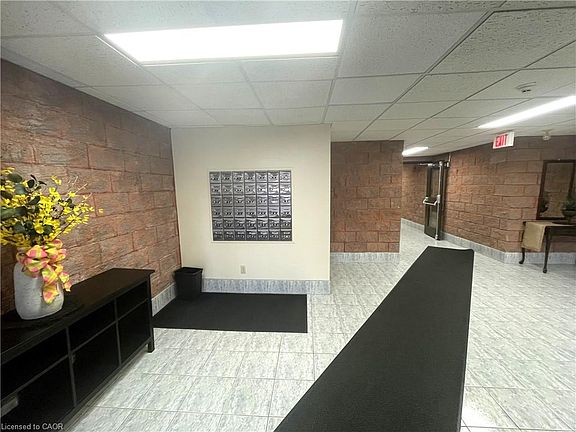 5th image of 5 Mill Pond Ct #503