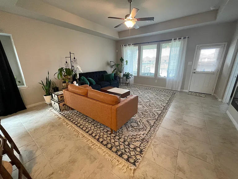 3747 Lake Bend Shore Dr — Photo 7