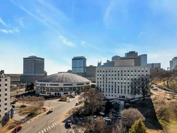 510 Gay St APT 916, Nashville, TN 37219