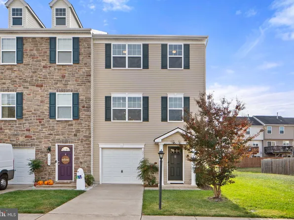 2210 Mallard Landing Dr, Fredericksburg, VA 22408