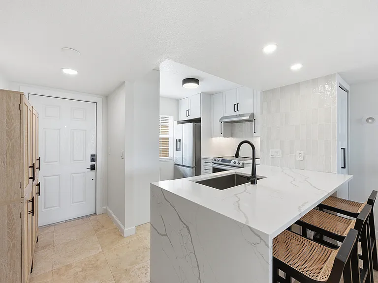 1155 Lake Shore Dr #202 — Photo 10