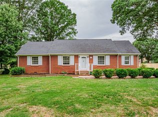 8425 Walnut Grove Rd, Mechanicsville, VA 23111