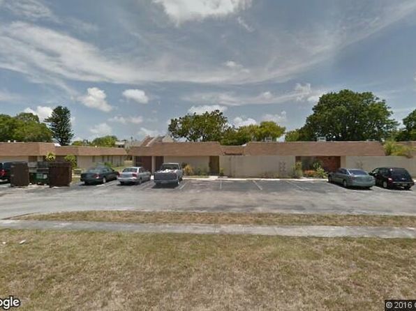 7310 SW 8th Ct