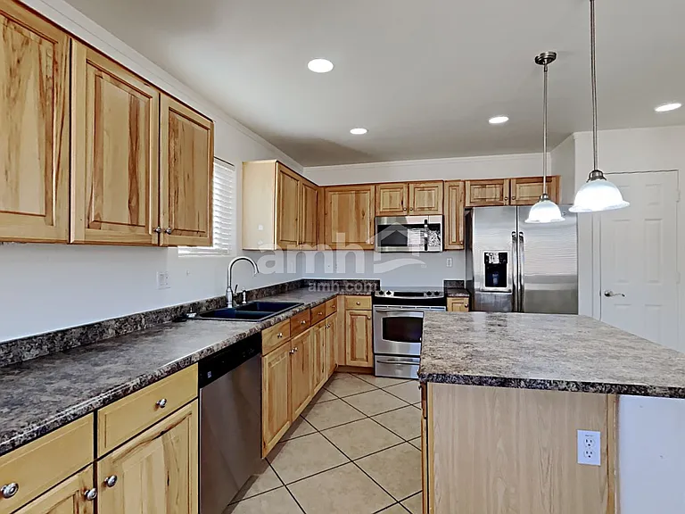 17522 W Calavar Rd — Photo 3