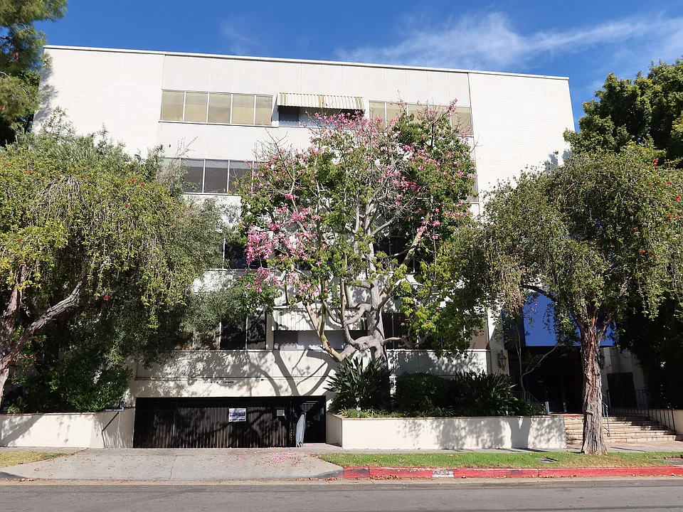 8747 Clifton Way #102