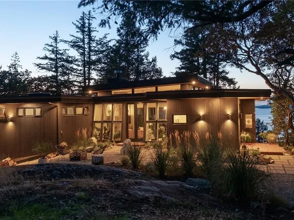 154 Narrows West Rd, Salt Spring Island, BC V8K 0A1
