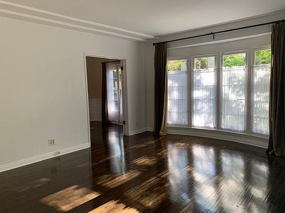 3rd image of 208 S Arnaz Dr APT A