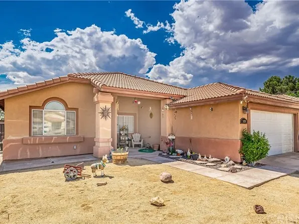 2429 Dixie St, Rosamond, CA 93560