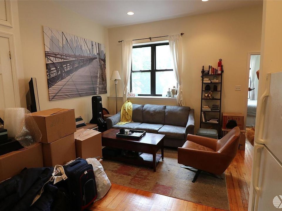 1st image of 9 W 70th St APT 4R
