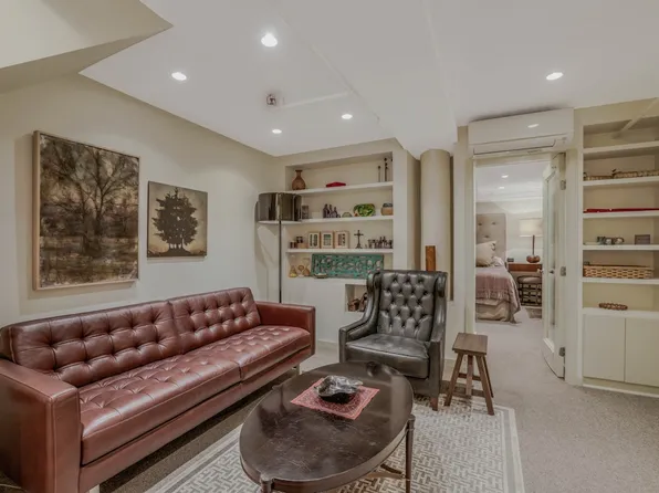 155 West 15th Street image 17 of 22